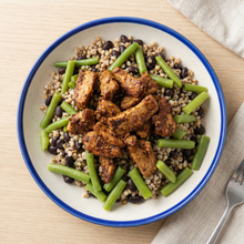 Cerdo BBQ Carolina con cereales integrales y judías verdes