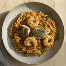 Fideuá con mariscos y verduras