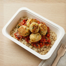 Albóndigas de pescado con quinoa y verduras