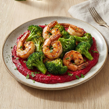 Gambas a la plancha con puré de boniato y remolacha